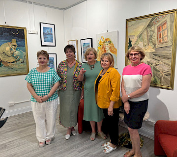 Открытие Рождественской художественной выставки и творческого объединения "Арт Поинт" состоялось 7 декабря в Русском клубе